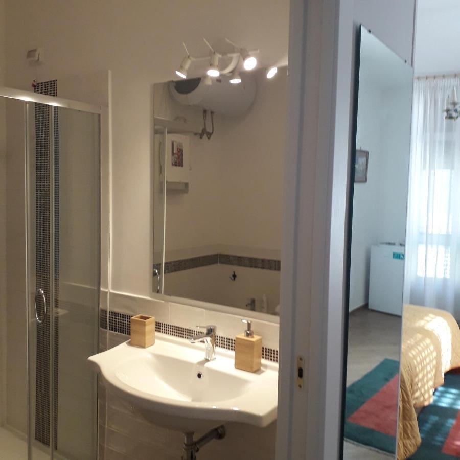 B&B Villa Ocsia ซาน จอร์จิโอ อะ เครมาโน ภายนอก รูปภาพ
