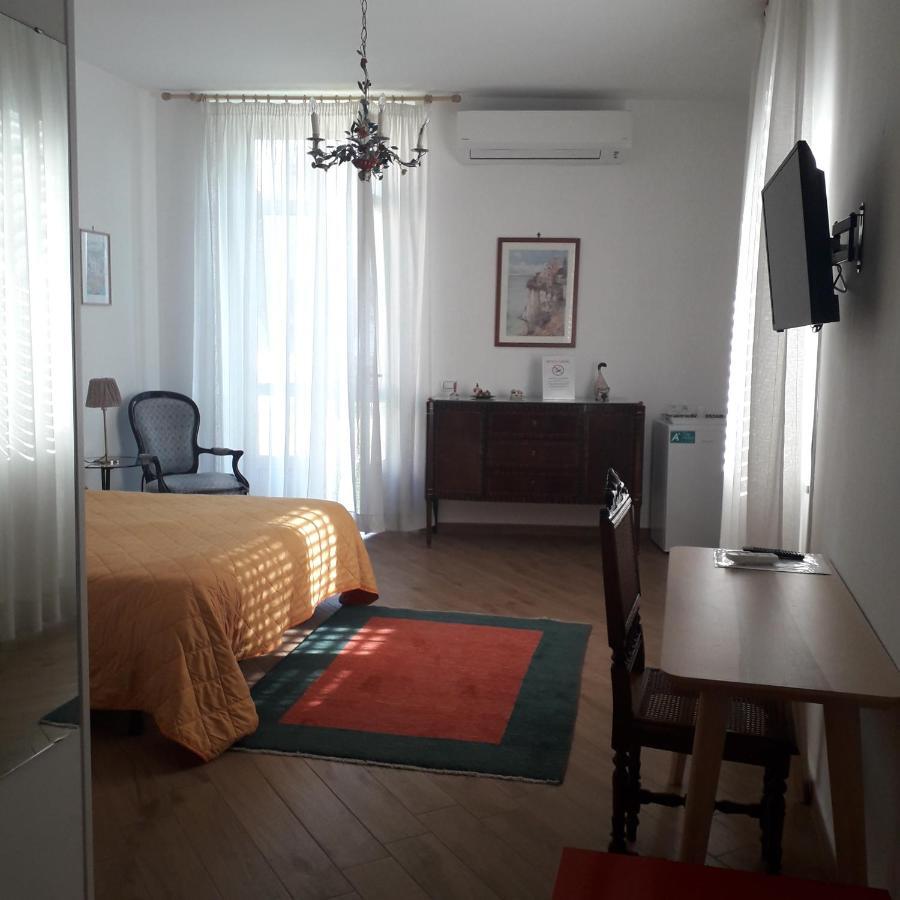 B&B Villa Ocsia ซาน จอร์จิโอ อะ เครมาโน ภายนอก รูปภาพ